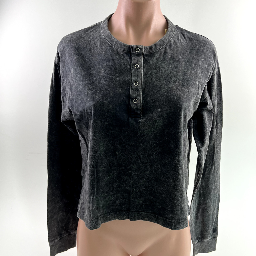 Victoria's Secret PINK Long Sleeve Crew Neck Snap On Crop Shirt Black XS NWT